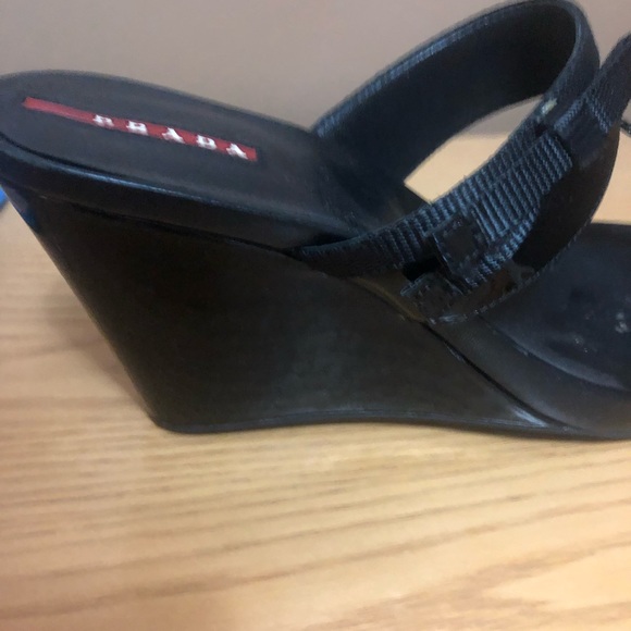 Authentic PRADA. Size 9 or European 40. Black patent leather. - Picture 3 of 12